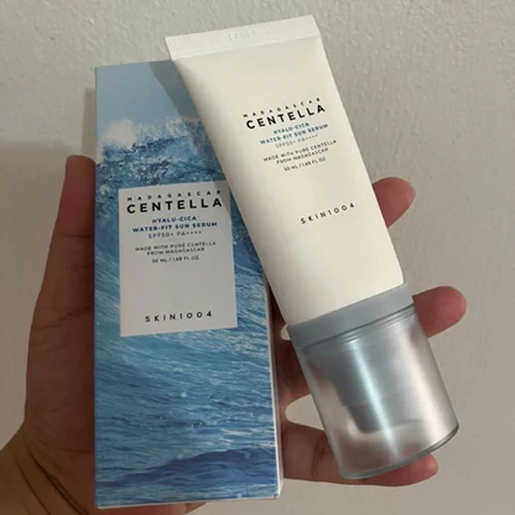 کرم ضد آفتاب بدون رنگ سنتلا، 50 SPF