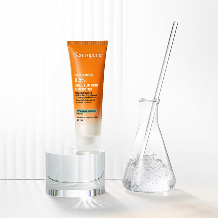 ژل ضد جوش نوتروژینا مدل salicylic acid